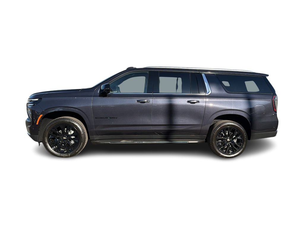 Thumbnail: 2026 Chevrolet Suburban - 3