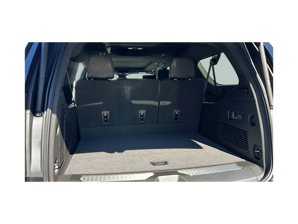 Thumbnail: 2025 Chevrolet Suburban - 15