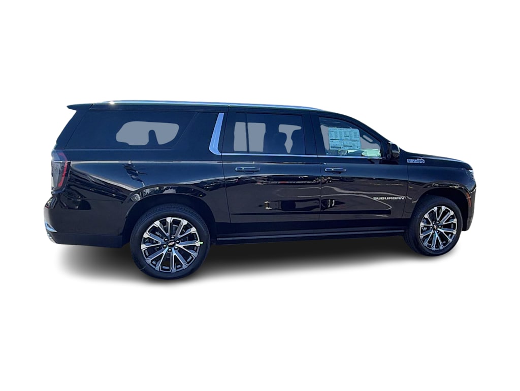 Thumbnail: 2026 Chevrolet Suburban - 3