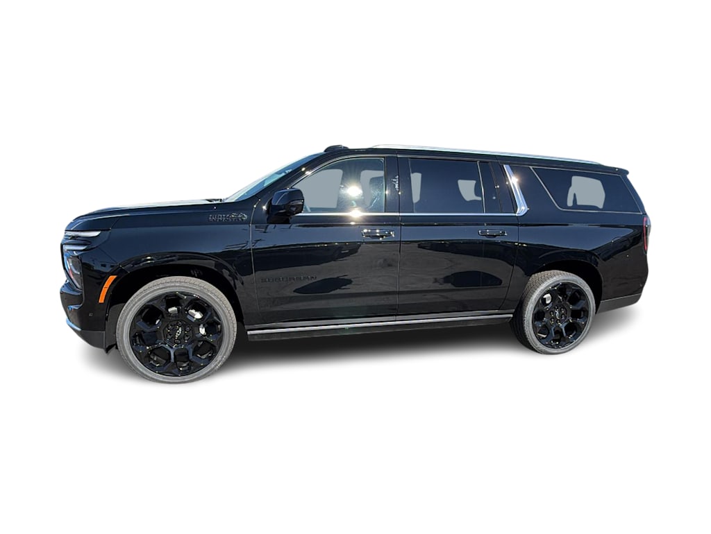 Thumbnail: 2026 Chevrolet Suburban - 3