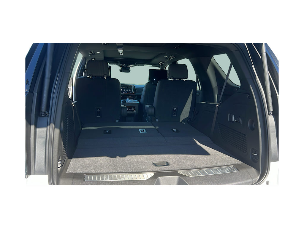 Thumbnail: 2025 Chevrolet Tahoe - 15