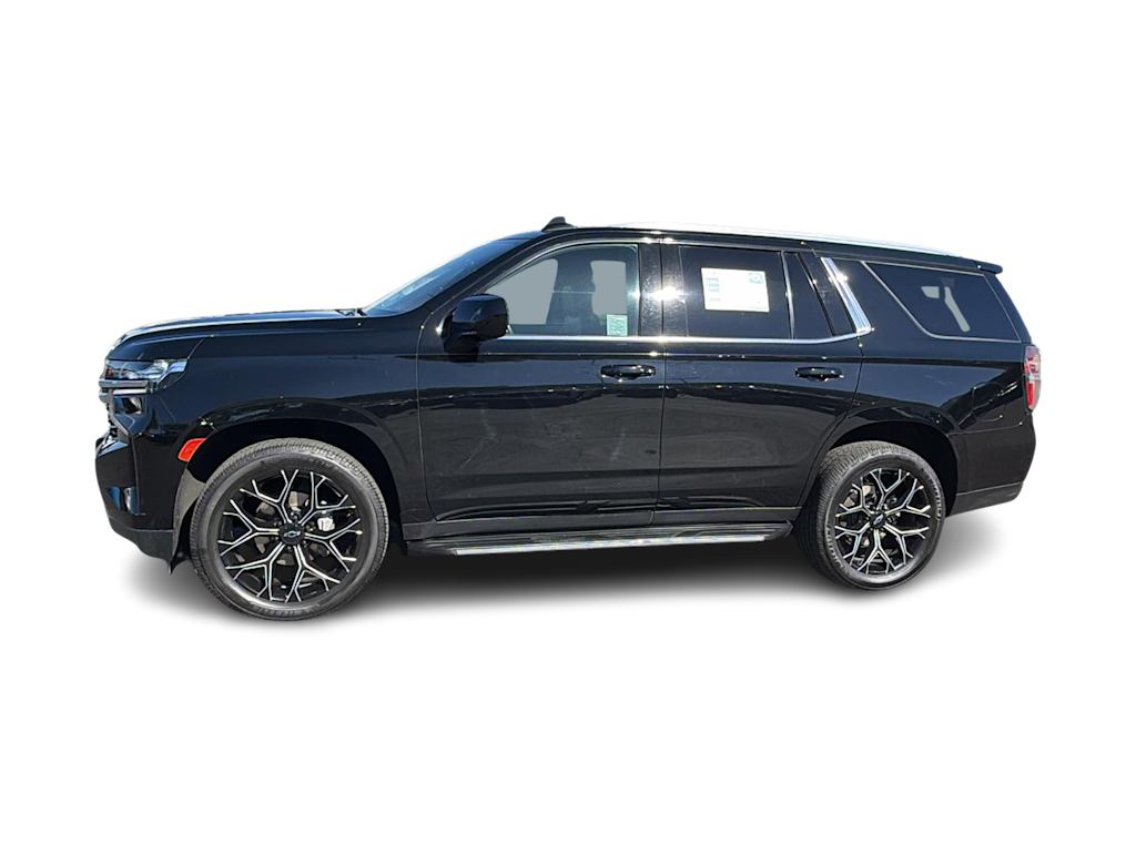 Thumbnail: 2021 Chevrolet Tahoe - 3