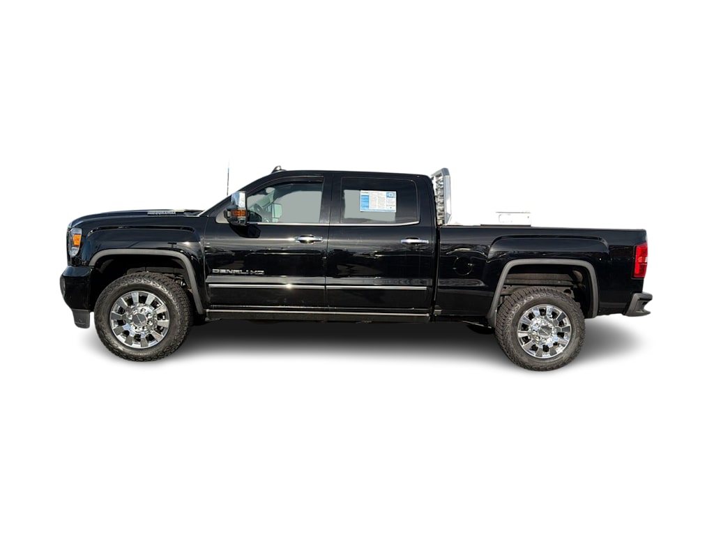 Thumbnail: 2017 GMC Sierra 2500 - 3