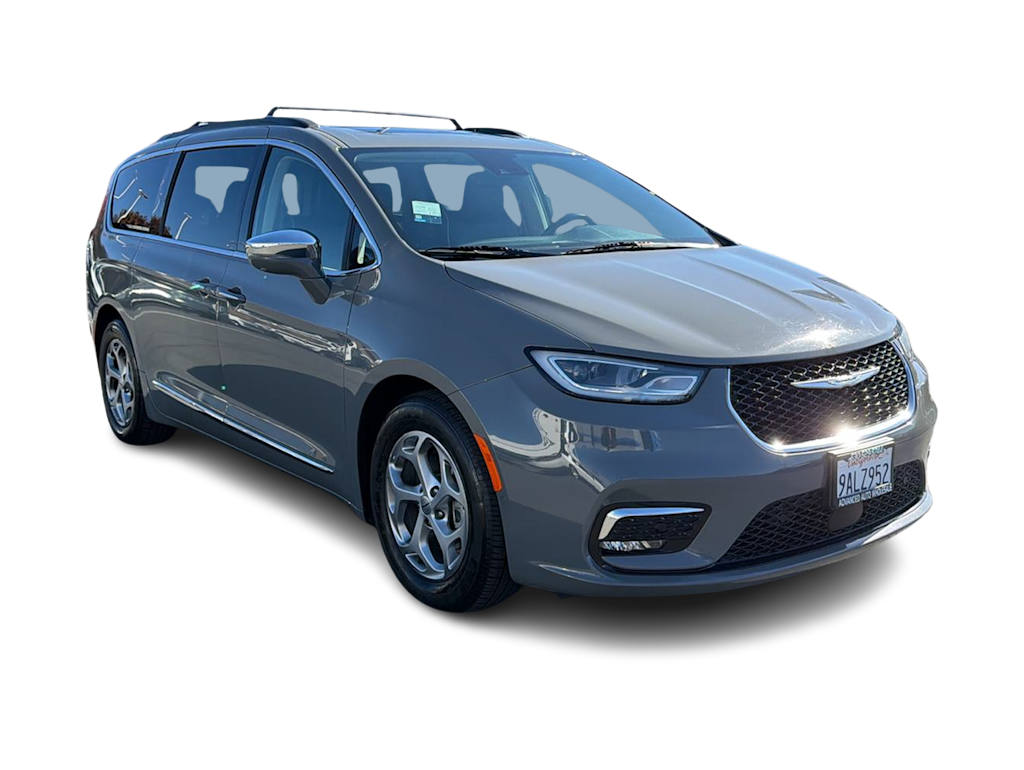 Thumbnail: 2022 Chrysler Pacifica - 21