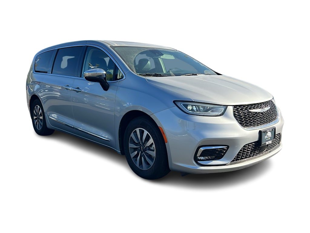 Thumbnail: 2023 Chrysler Pacifica - 9