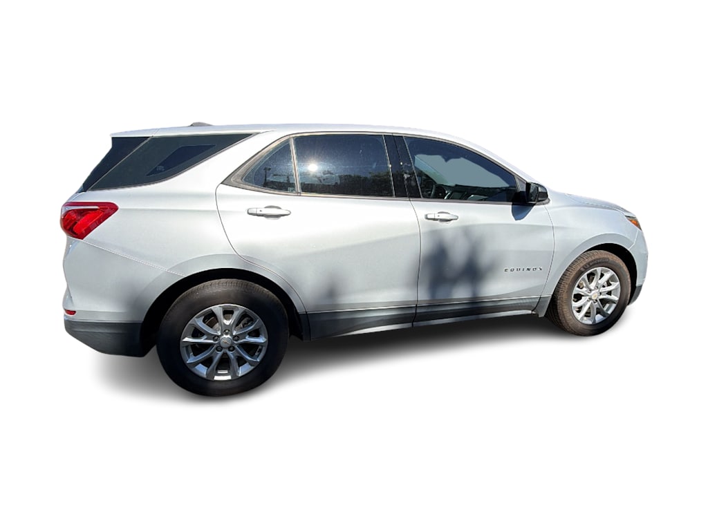 Thumbnail: 2018 Chevrolet Equinox - 17