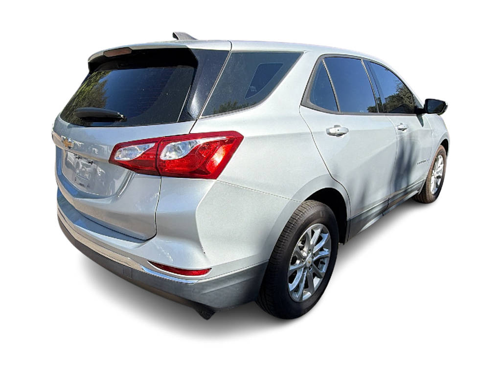 Thumbnail: 2018 Chevrolet Equinox - 18