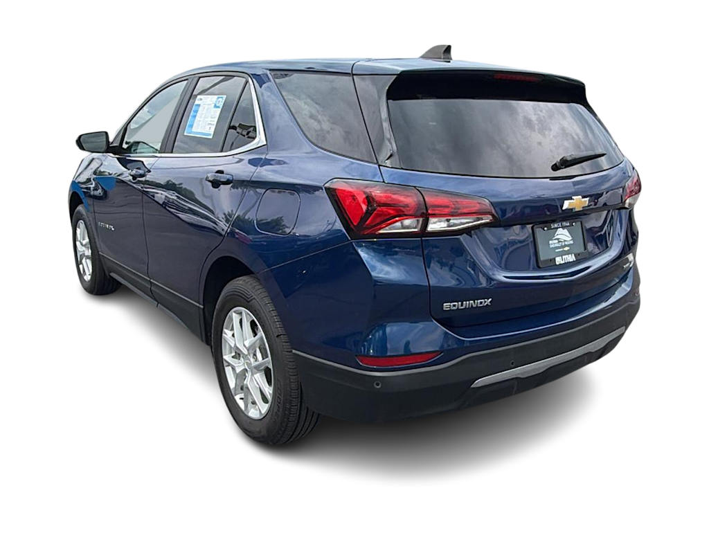 Thumbnail: 2022 Chevrolet Equinox - 4