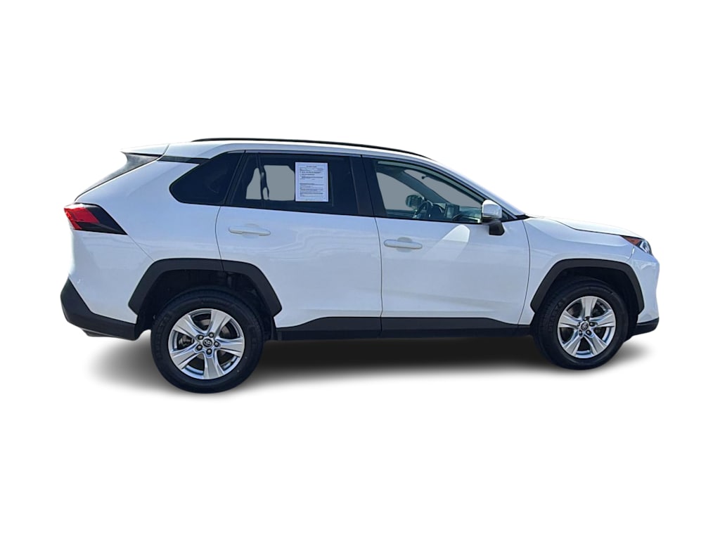 Thumbnail: 2020 Toyota RAV4 - 21