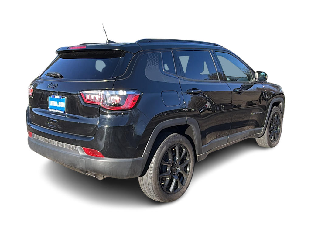 Thumbnail: 2022 Jeep Compass - 19