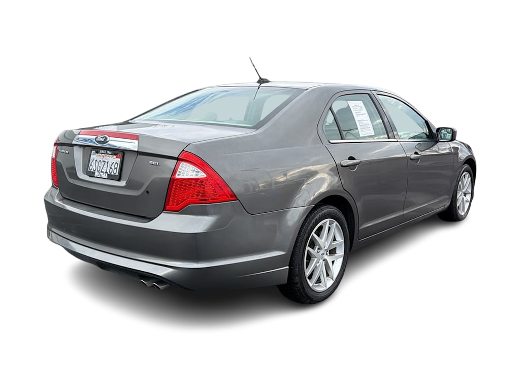 Thumbnail: 2011 Ford Fusion - 21