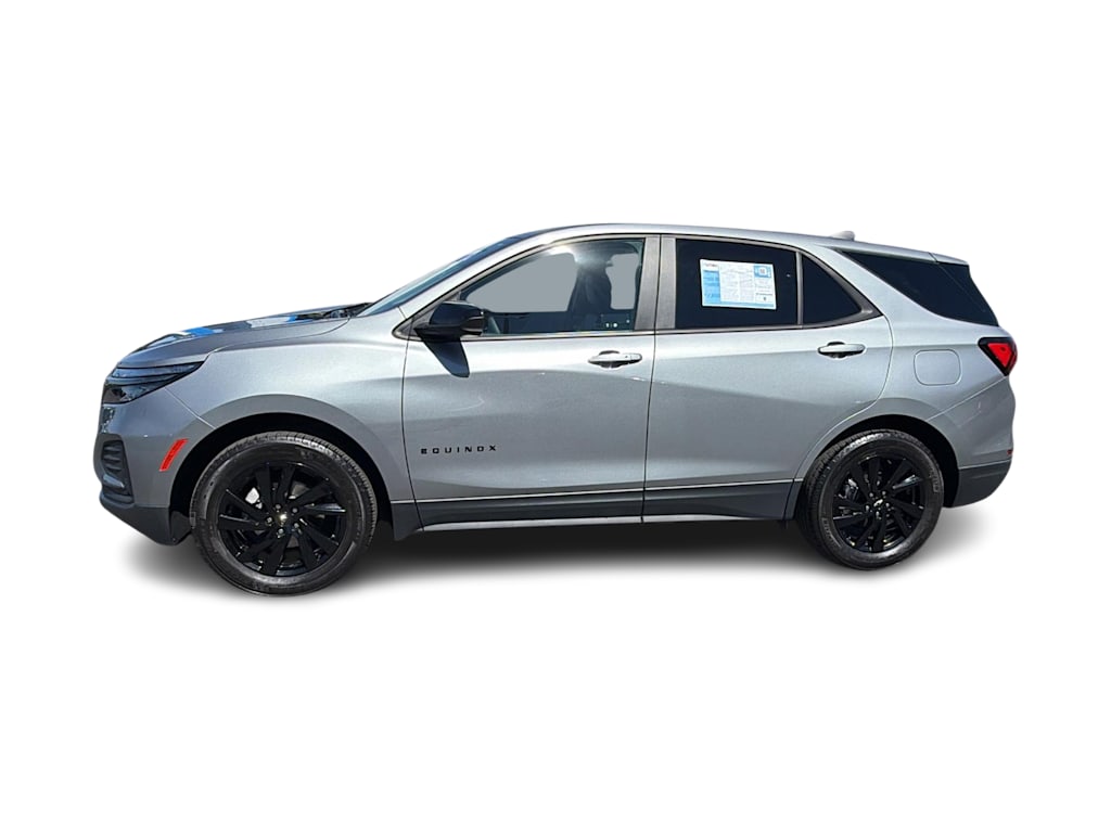 Thumbnail: 2023 Chevrolet Equinox - 3