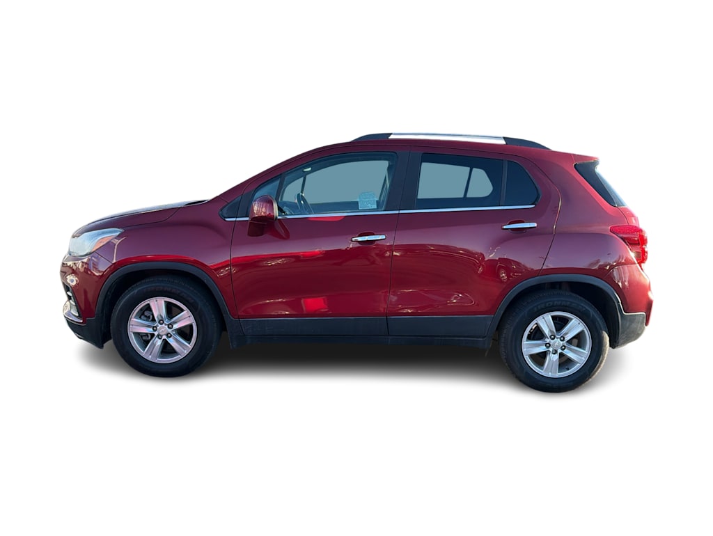 Thumbnail: 2019 Chevrolet Trax - 3