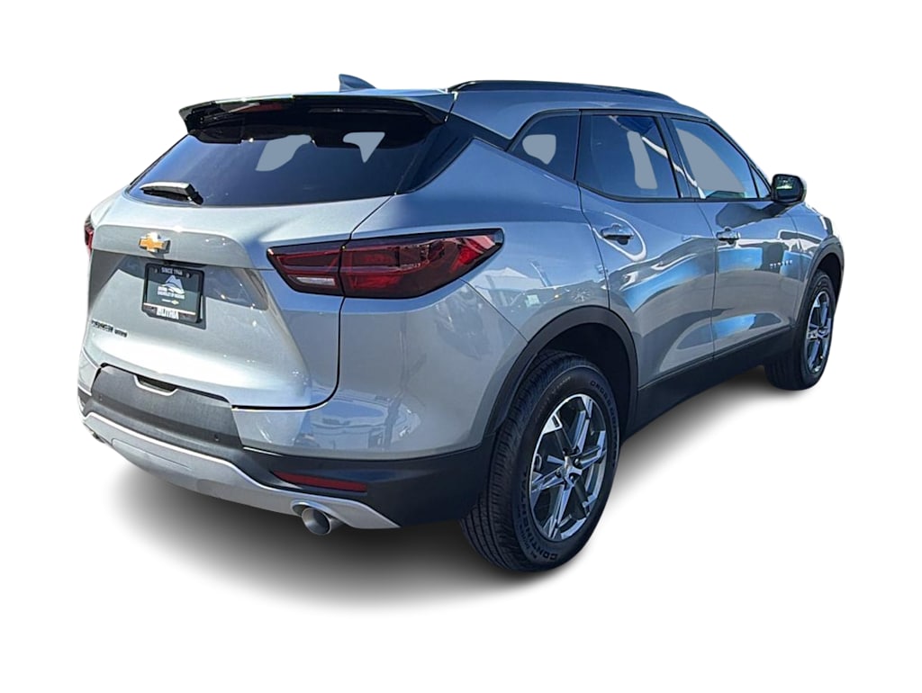 Thumbnail: 2026 Chevrolet Blazer - 22
