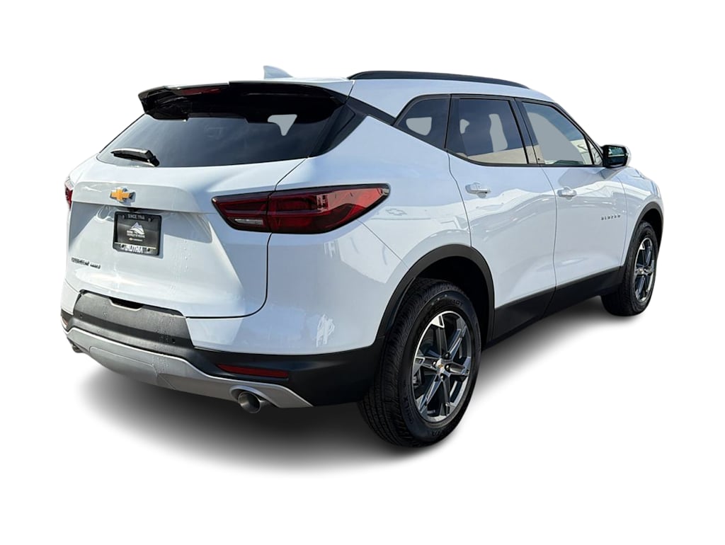 Thumbnail: 2026 Chevrolet Blazer - 22