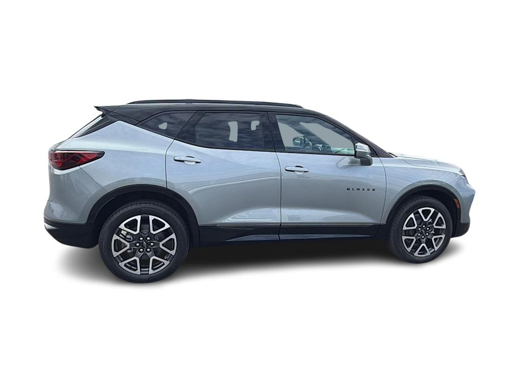 Thumbnail: 2026 Chevrolet Blazer - 21