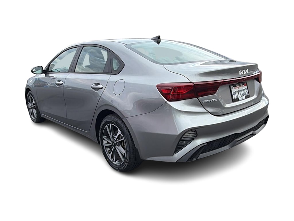 Thumbnail: 2023 Kia Forte - 4