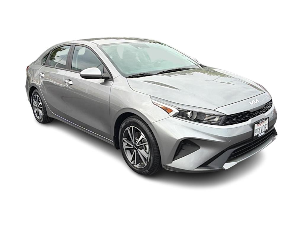 Thumbnail: 2023 Kia Forte - 19