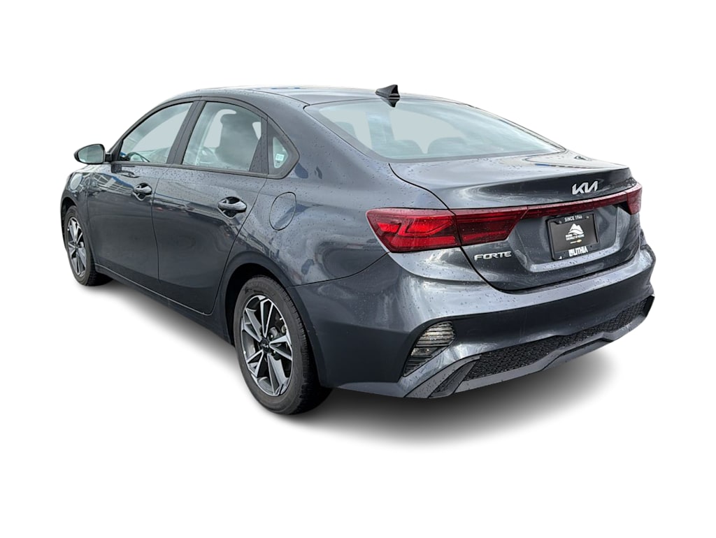 Thumbnail: 2023 Kia Forte - 4