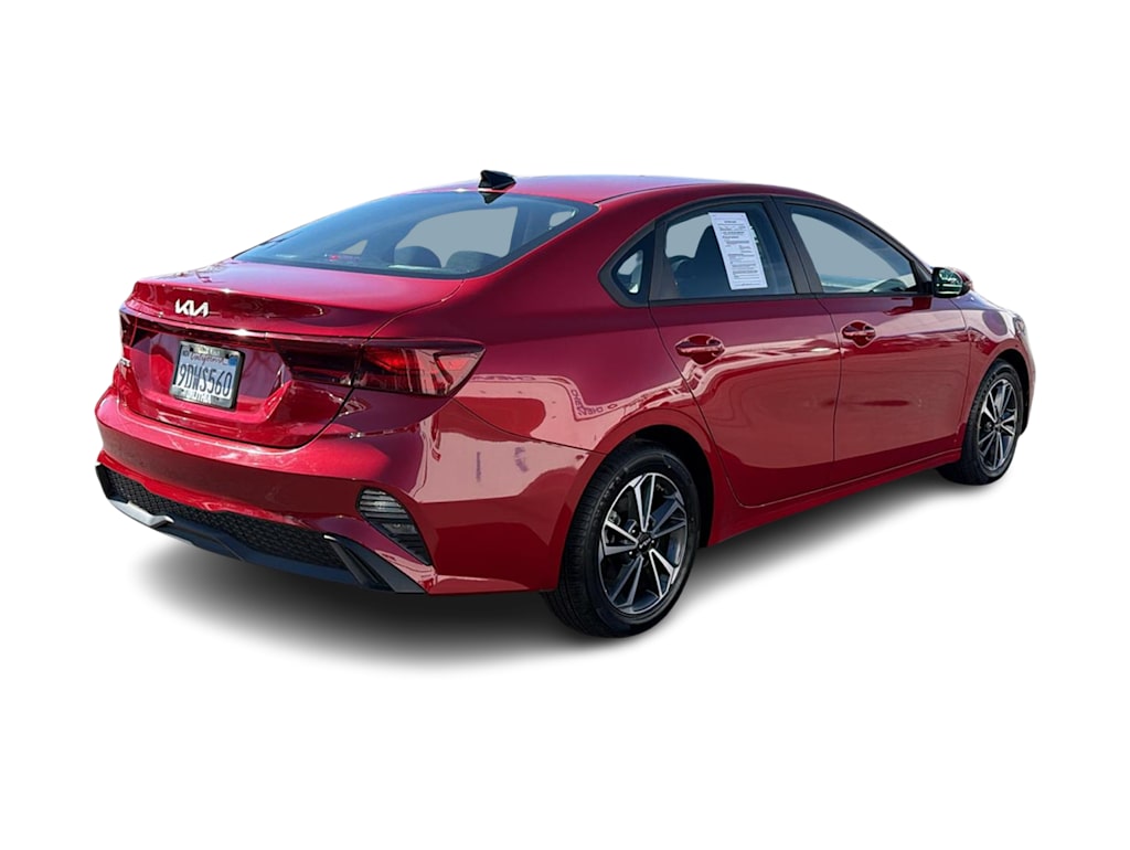 Thumbnail: 2023 Kia Forte - 21
