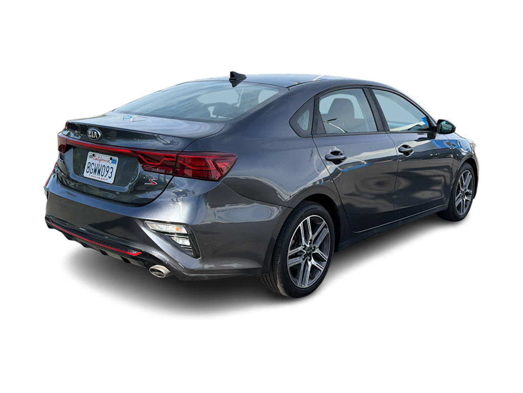 Thumbnail: 2019 Kia Forte - 19