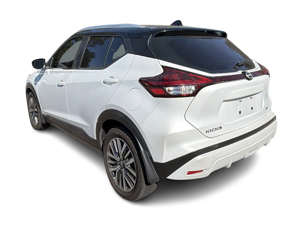 Thumbnail: 2023 Nissan Kicks - 4