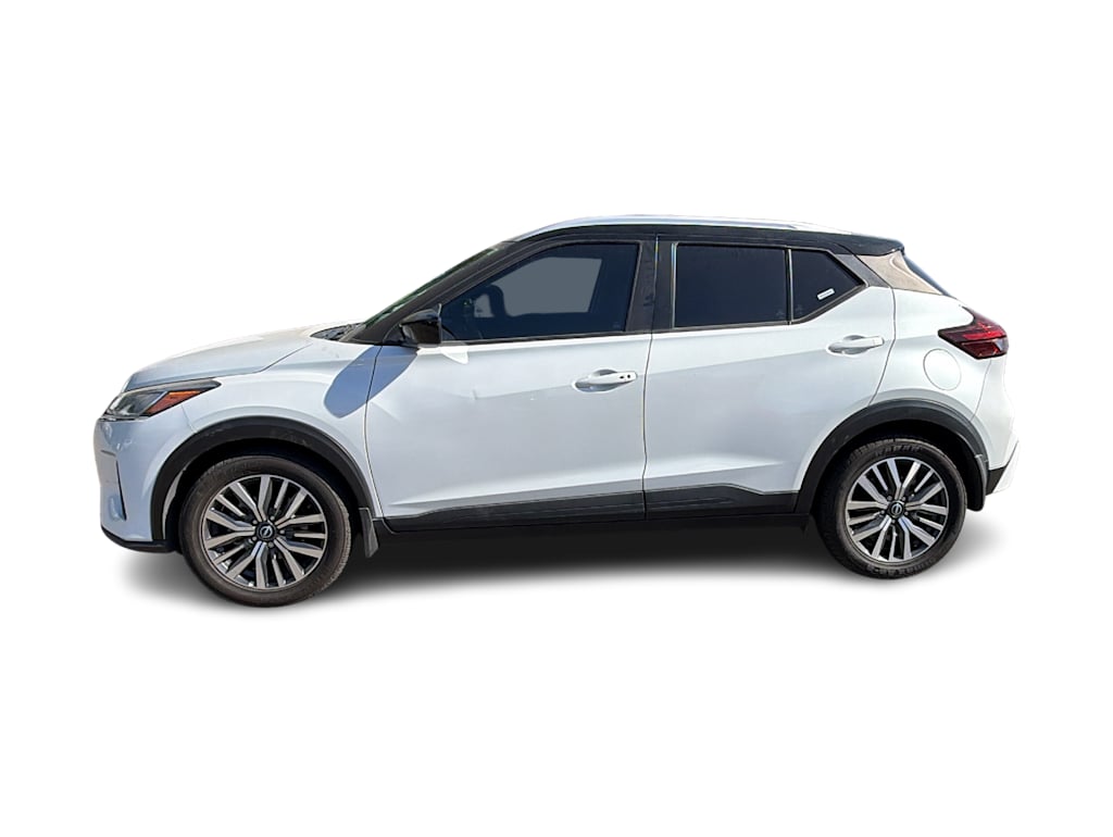 Thumbnail: 2023 Nissan Kicks - 3