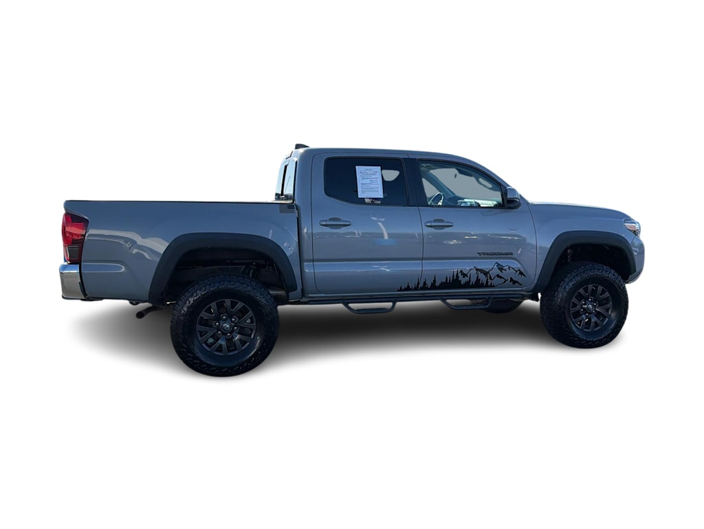 Thumbnail: 2020 Toyota Tacoma - 21