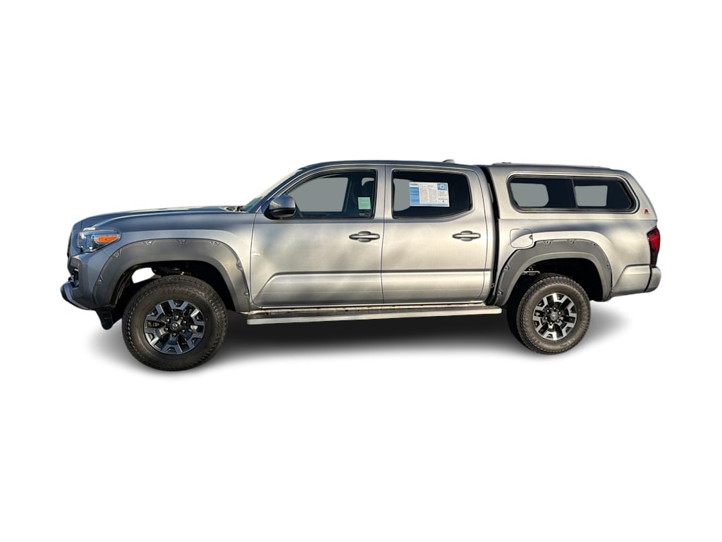 Thumbnail: 2021 Toyota Tacoma - 3