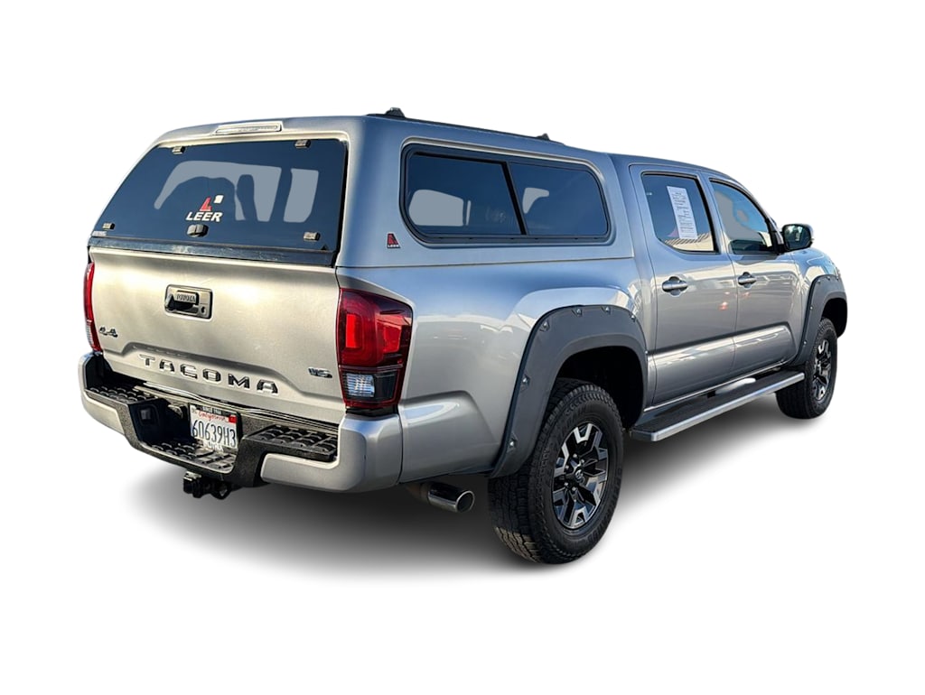 Thumbnail: 2021 Toyota Tacoma - 22