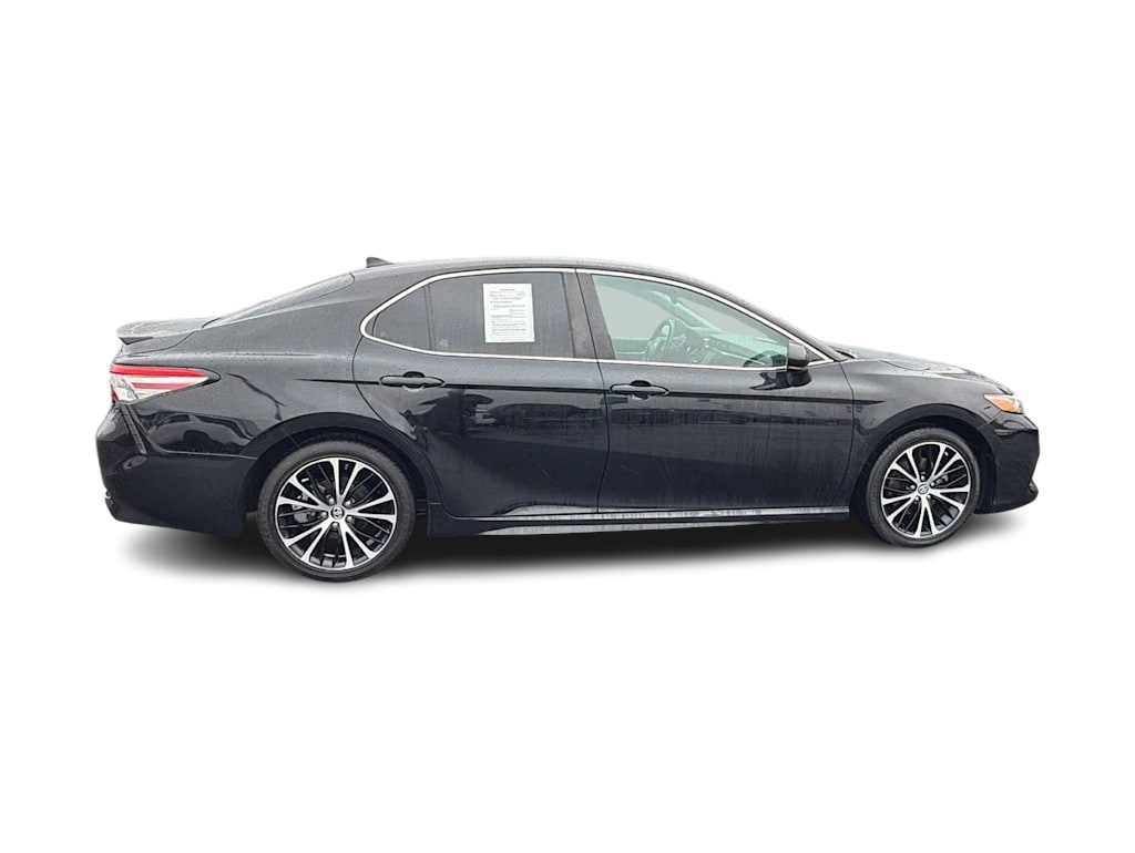 Thumbnail: 2019 Toyota Camry - 20