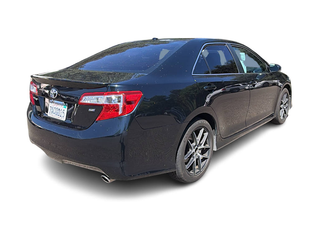 Thumbnail: 2013 Toyota Camry - 11