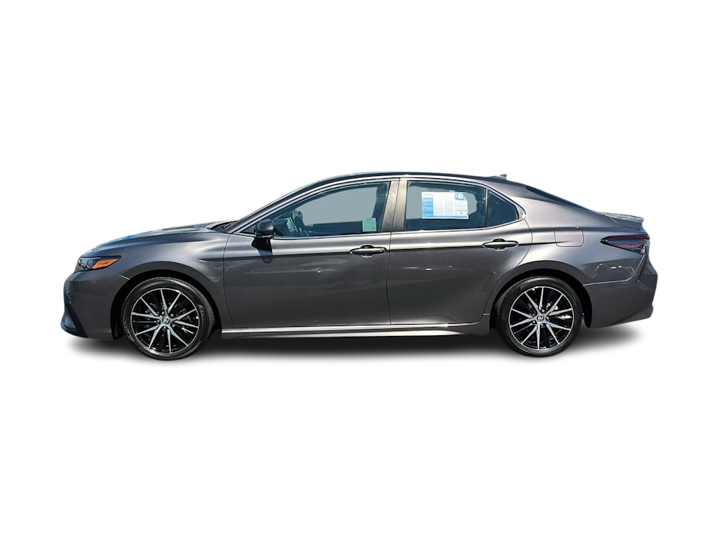 2023 Toyota Camry SE 3