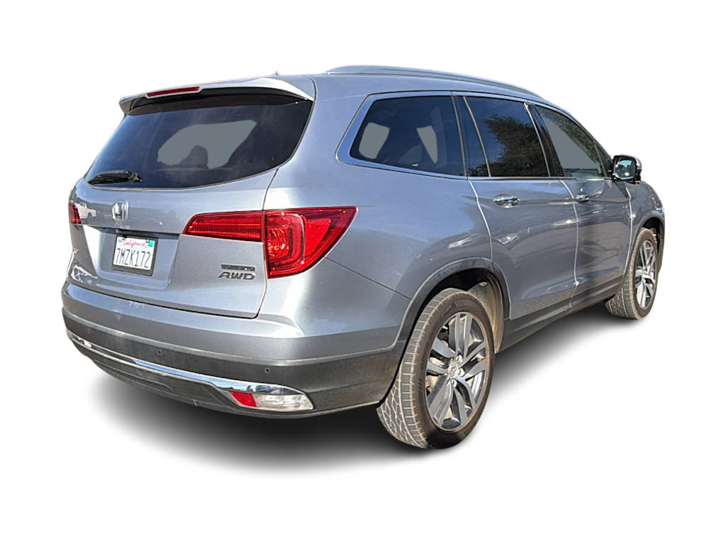 Thumbnail: 2016 Honda Pilot - 11