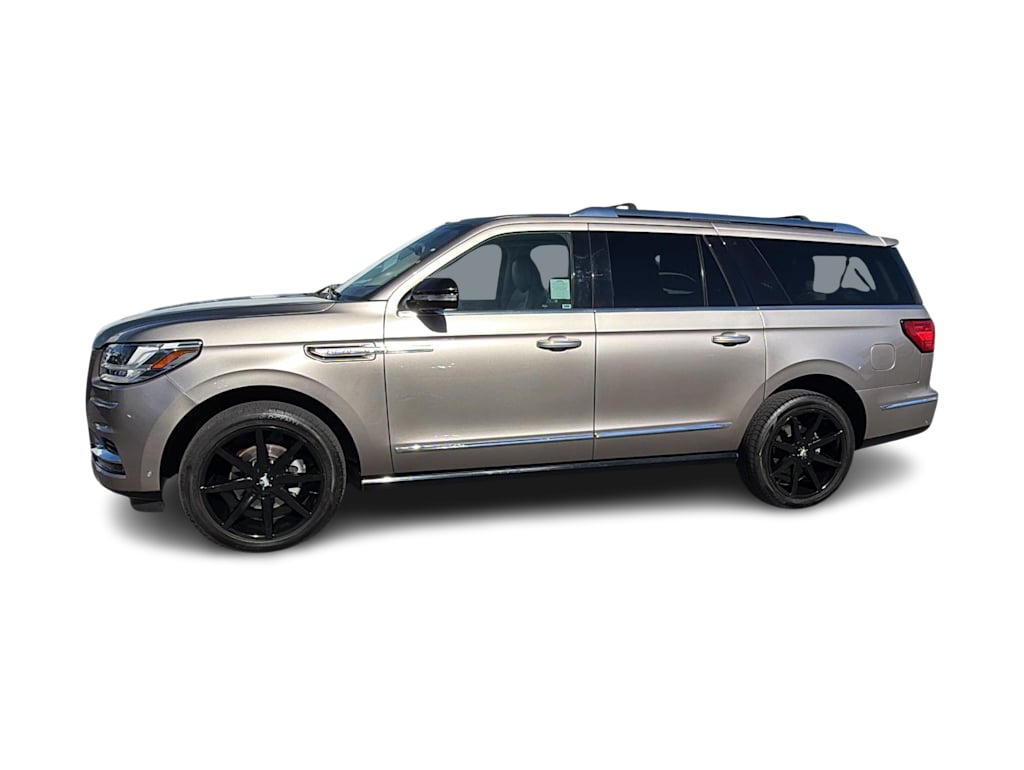 Thumbnail: 2020 Lincoln Navigator L - 3
