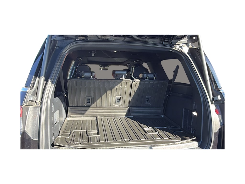 Thumbnail: 2022 Lincoln Navigator L - 16