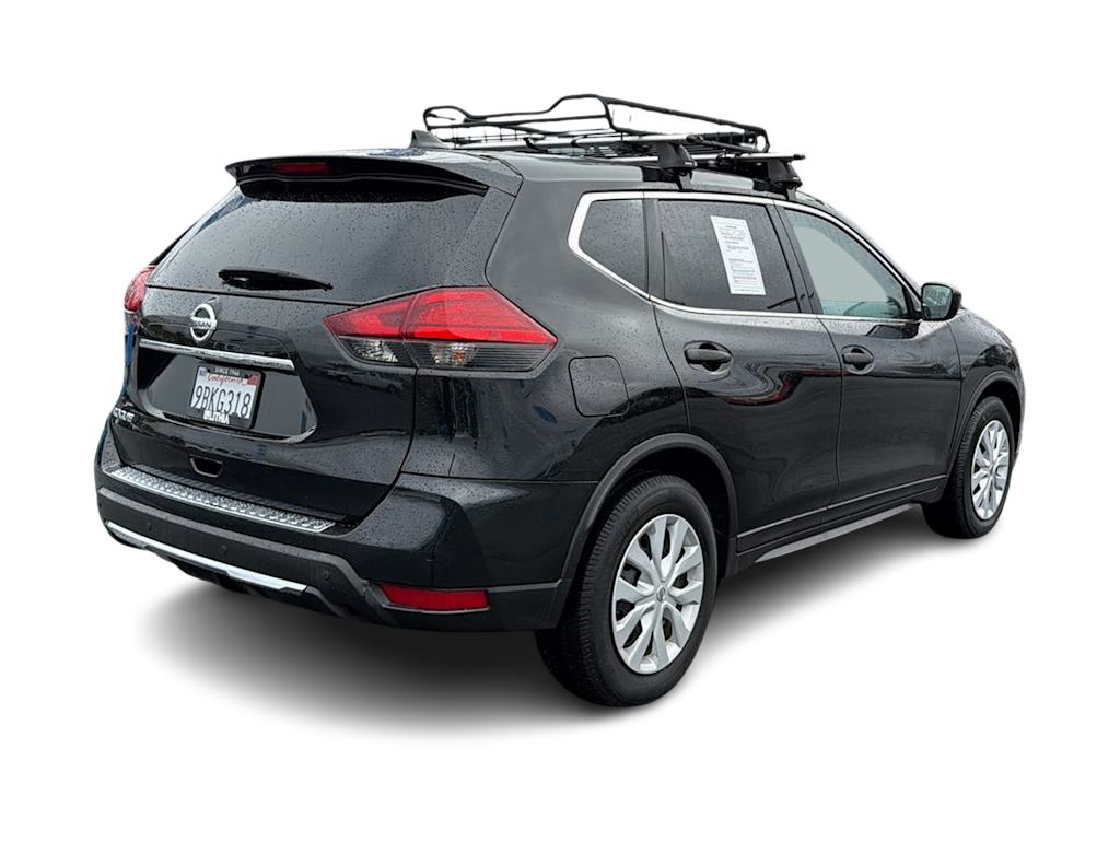 Thumbnail: 2017 Nissan Rogue - 22