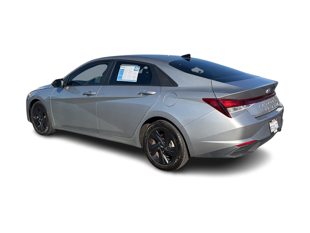 Thumbnail: 2021 Hyundai Elantra - 4