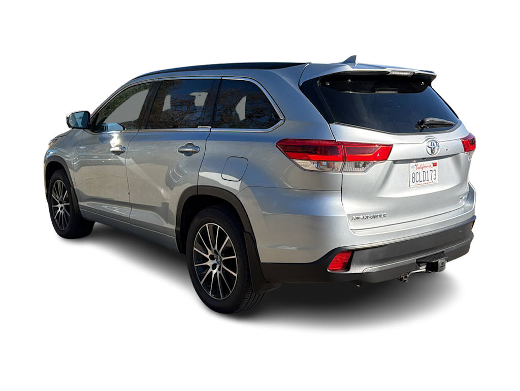 Thumbnail: 2018 Toyota Highlander - 4