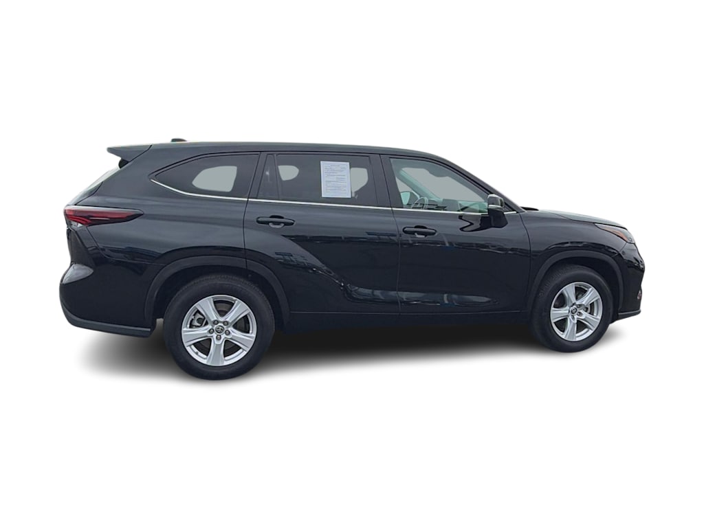 Thumbnail: 2025 Toyota Highlander - 21