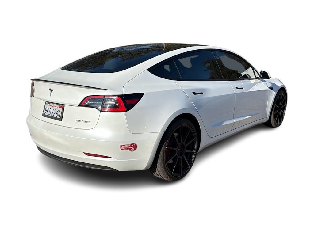 Thumbnail: 2023 Tesla Model 3 - 17