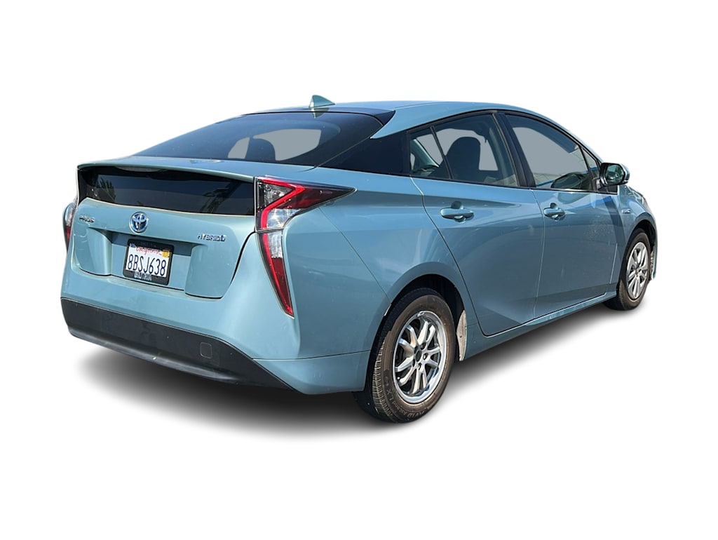 2017 Toyota Prius One 19