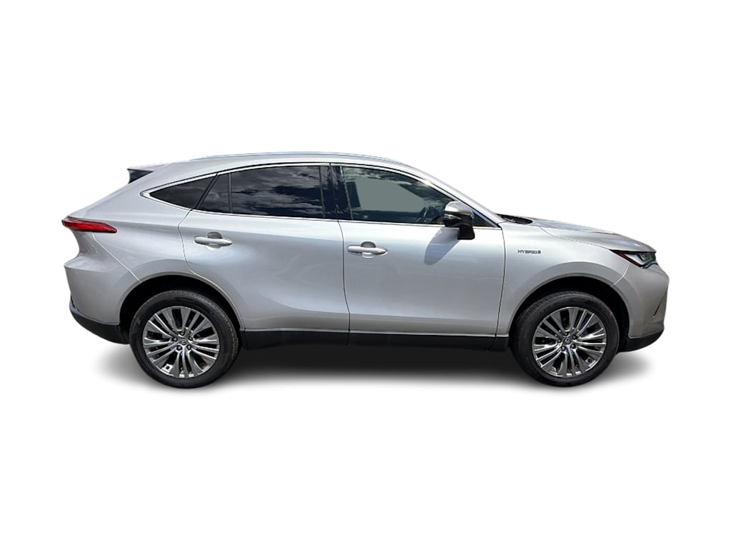 Thumbnail: 2021 Toyota Venza - 18