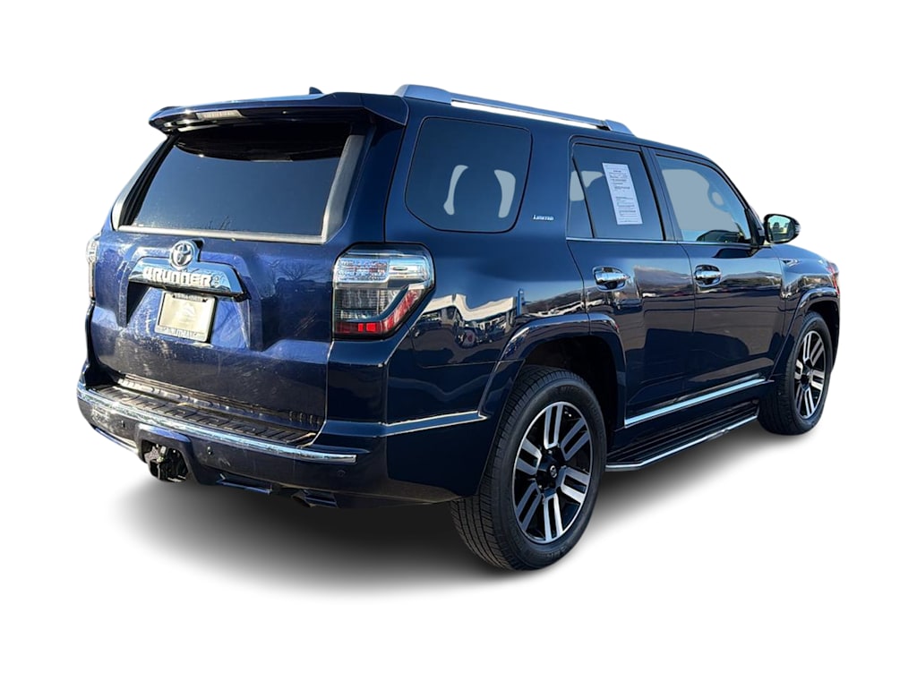 Thumbnail: 2016 Toyota 4Runner - 21