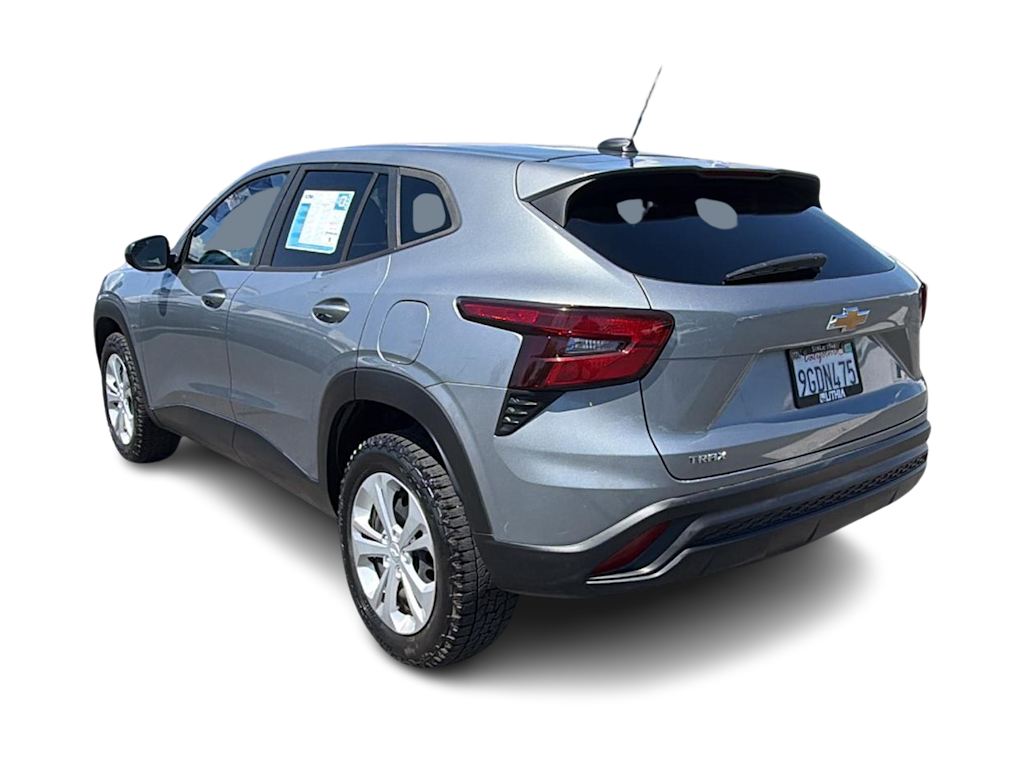 Thumbnail: 2024 Chevrolet Trax - 4