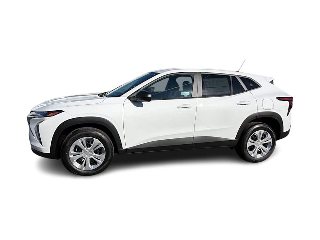 Thumbnail: 2026 Chevrolet Trax - 3