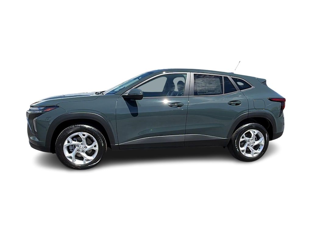 Thumbnail: 2026 Chevrolet Trax - 3