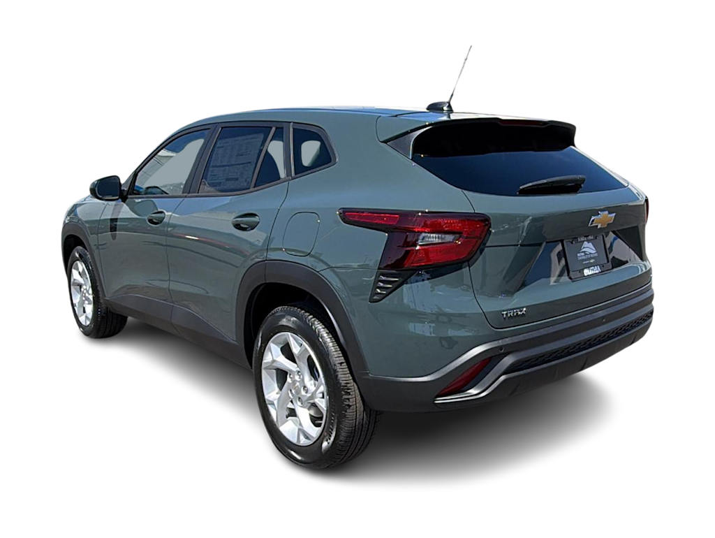 Thumbnail: 2026 Chevrolet Trax - 4