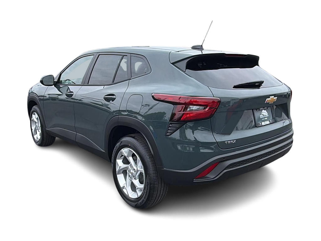 Thumbnail: 2026 Chevrolet Trax - 4