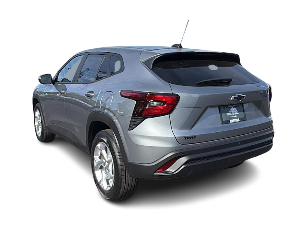Thumbnail: 2026 Chevrolet Trax - 4